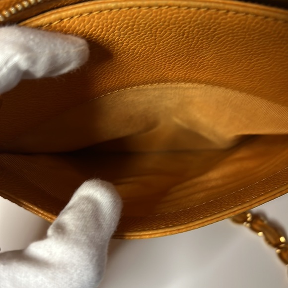 SOLD - CHANEL vintage orange caviar leather shoulder bag - Picture 13 of 16